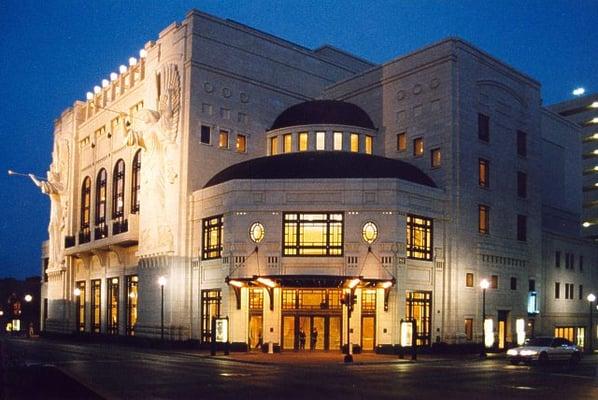 Home of the Fort Worth Opera Festival, one of the most cutting-edge opera companies in the nation