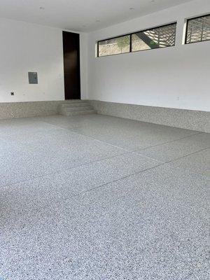 Driveway epoxy coating Calabasas, CA | Garage Remodeling - Epoxy Flooring - Polyaspartic Coating