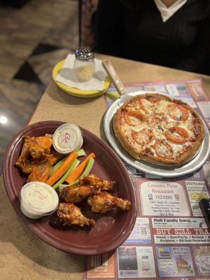 Wings and margarita Mozzarella Pizza - Small