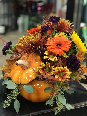 Let us help you Celebrate Thanksgiving with a centerpiece.