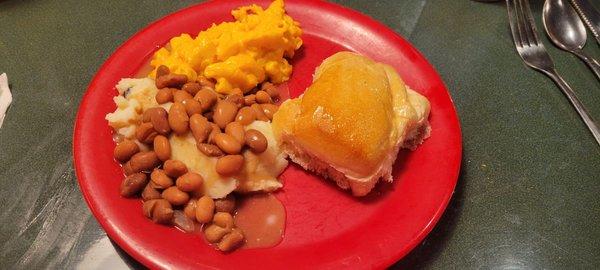 Creamed potatoes, pinto beans, Mac n cheese and a roll