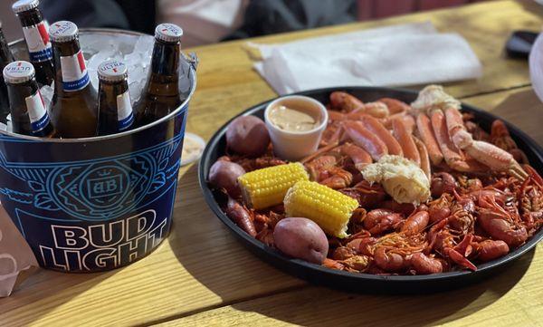 The Trio plus a bucket (6 beers).