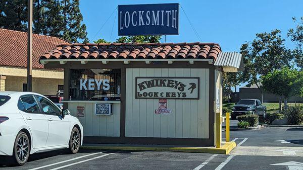 The actual brick and mortar location which is unusual these days for a locksmith.