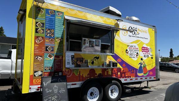 The amazing eggmania food truck !!