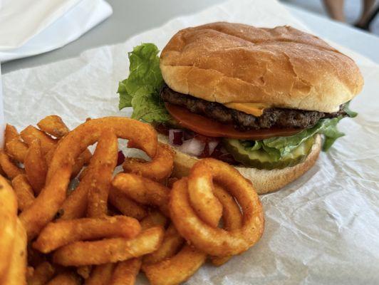 1/4 lb burger with everything