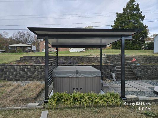 Roof over hot tub with shade tube's