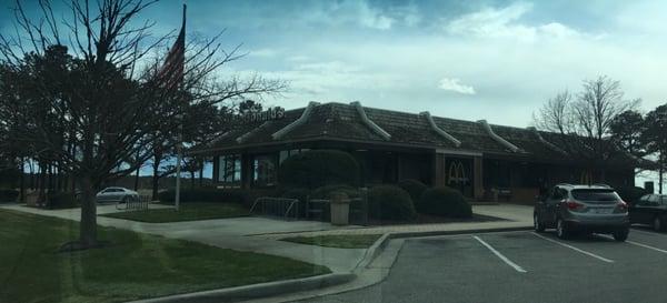 Front/Side view of the McDonald's on the island!