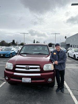 MY BF GOT HIS TRUCK IN 2 HOURS! BEN IS THE GUY TO GO TO OVER HERE AT SUNNYVALE CA THANKS SO MUCH BEN SHERMAN!!!!!