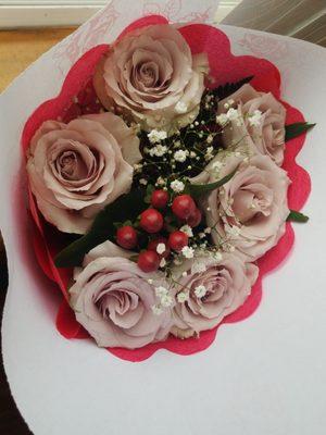 $10 bouquet of roses