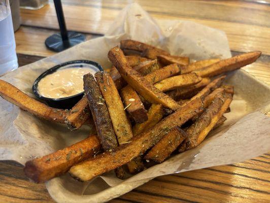 Garlic Fries with Fry Sauce