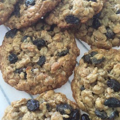 Fresh Baked Oatmeal Raisin