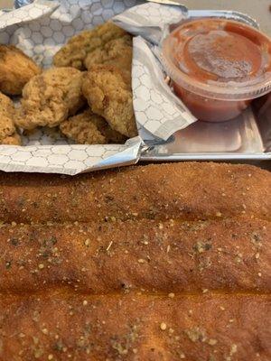 Lemon pepper chicken & breadsticks