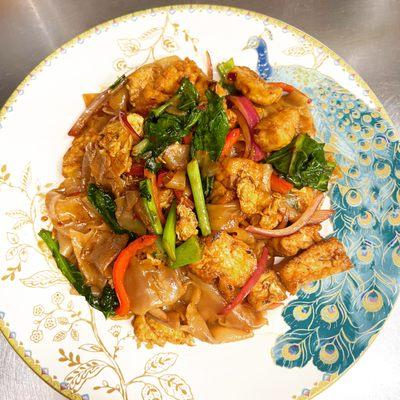 Pad see ew with tofu