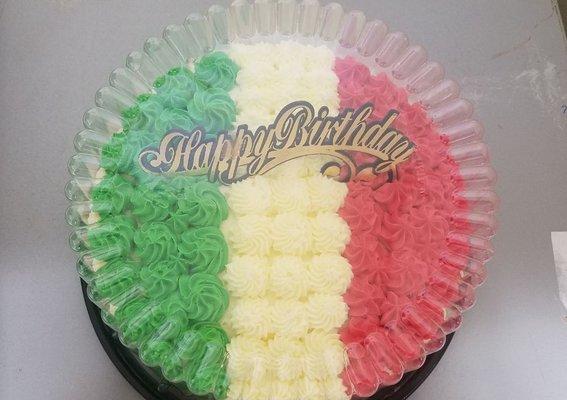 Mexican flag cake!!