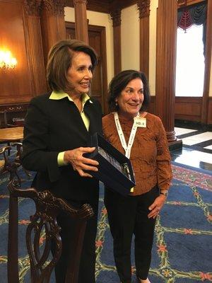 Presenting an award to Nancy Pelosi, Minority Leader, US House of Representatives, for her health care advocacy.