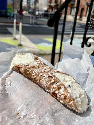 Ricotta Cannoli $5