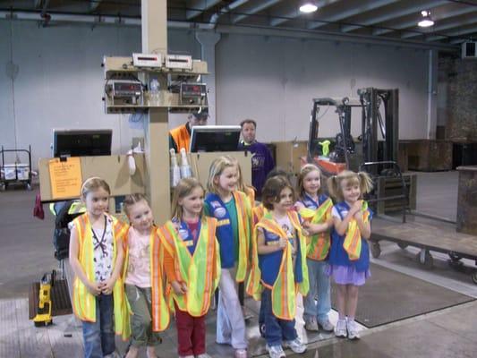 Girls Scouts tour K&K