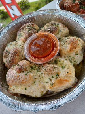 Garlic knots add cheese,  delicious!!