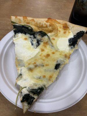 White w spinach slice