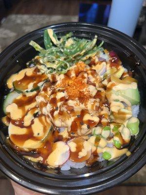 Salmon poke bowl