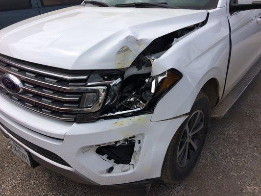 2018 Ford Expedition before repairs.   Master Match Auto Collision Repair Center for all collision repairs.