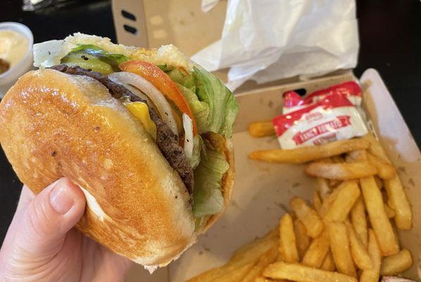 Cheeseburger and fries