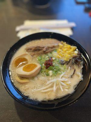 Tonkotsu Ramen m