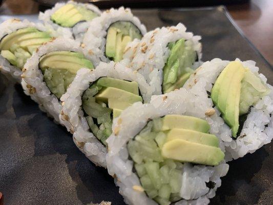 Avocado cucumber roll