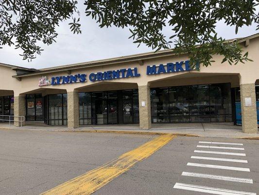 Lynn's Oriental Market