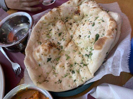 garlic naan