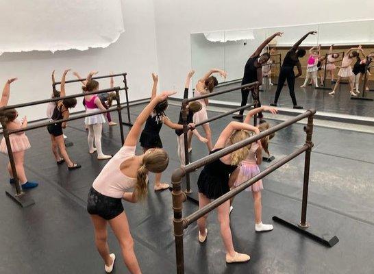 Youth Ballet class