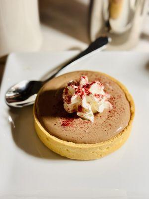 Chocolate tart