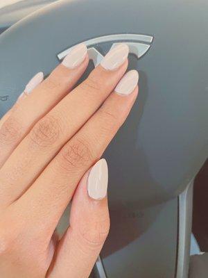 Almond shaped nails with DND Pearl Pink Gel Nail Polish Angle 2