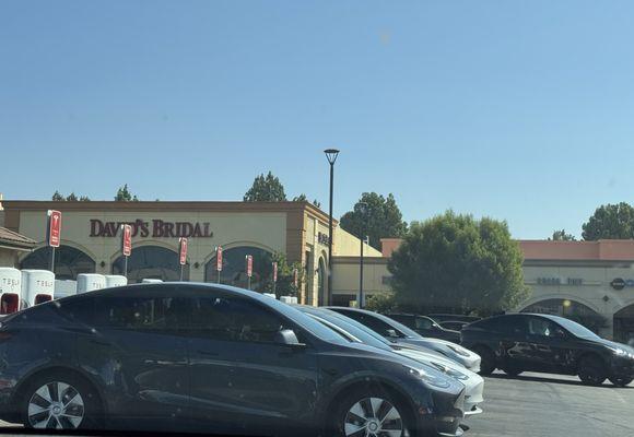 Tesla Supercharger on Tampa and Nordhoff.