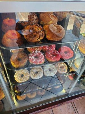 Yum Yum Donuts