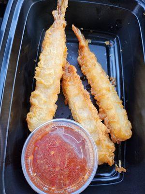 3 piece shrimp tempura with excellent spicy sweet and sour sauce