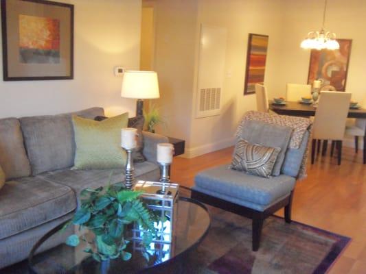 Spacious living and dining room