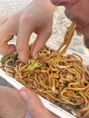 Amazing vegetable lomein no utensils