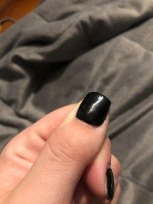 It's so in even and the acrylic on top of my nail isint even smooth