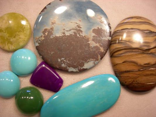 Outstanding cabochons