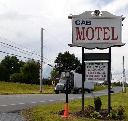 The sign along Gravel Pike (Rte. 29)