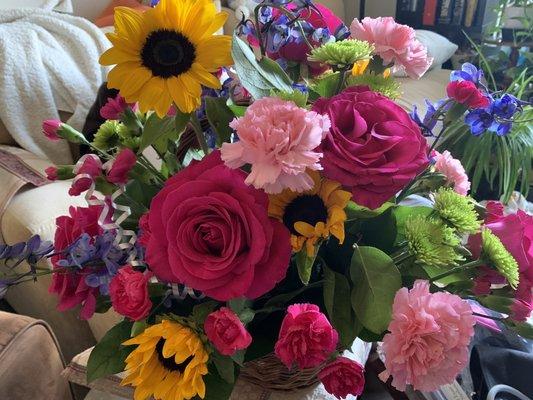 Sunny garden basket