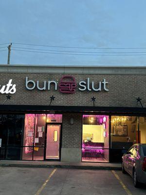 Beautiful evening at bun slut!