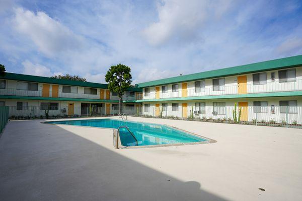 Paloma Pool and Courtyard