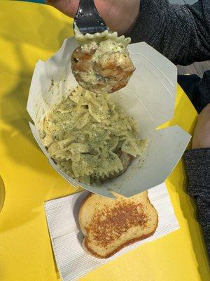 Garlic Shrimp Pasta