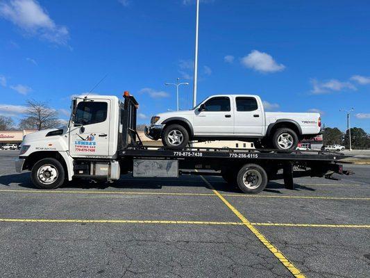 Lumba's Towing