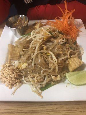 Very good pad thai with fried tofu, nice sweet and smoky flavor