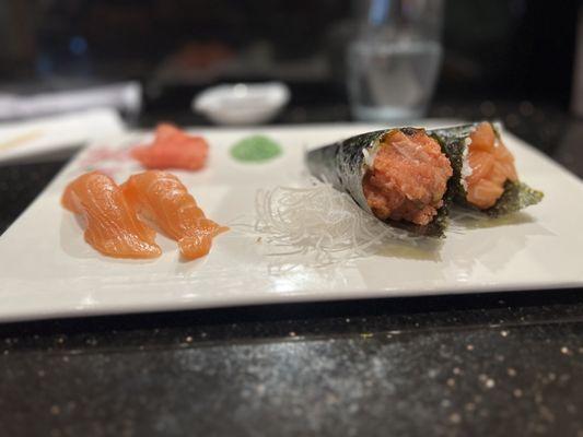 Salmon hand roll!