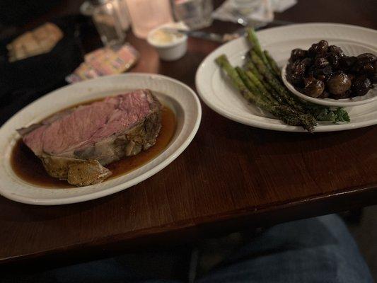 Prime rib asparagus and mushrooms