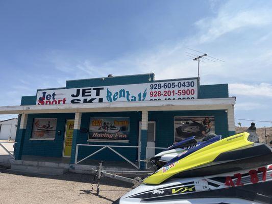 Great customer service and 7 days a week available. Reasonable prices and great quality and great jet ski's